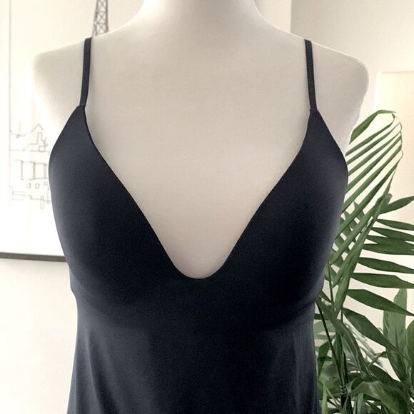 Uniqlo Seamless Shapewear Dark Blue - Picture 2 of 5